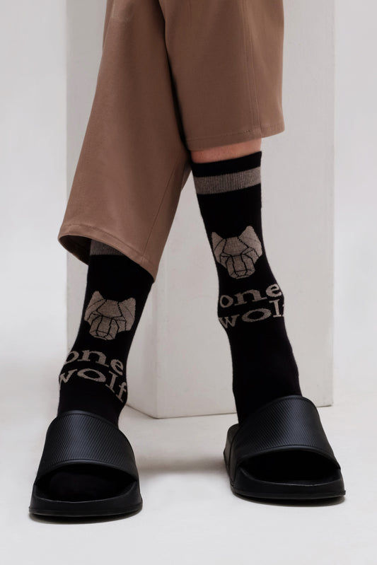 ONE WOLF LOGO socks